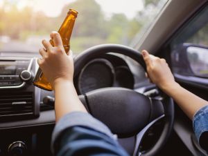 conductor embriac provoca un accident